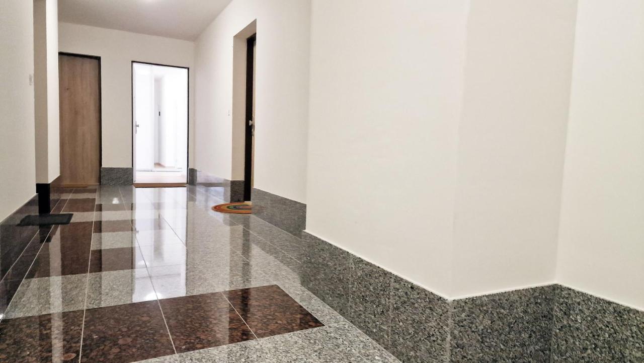 Luxo 2 Room Apartments By Bratislavatrip Exterior foto